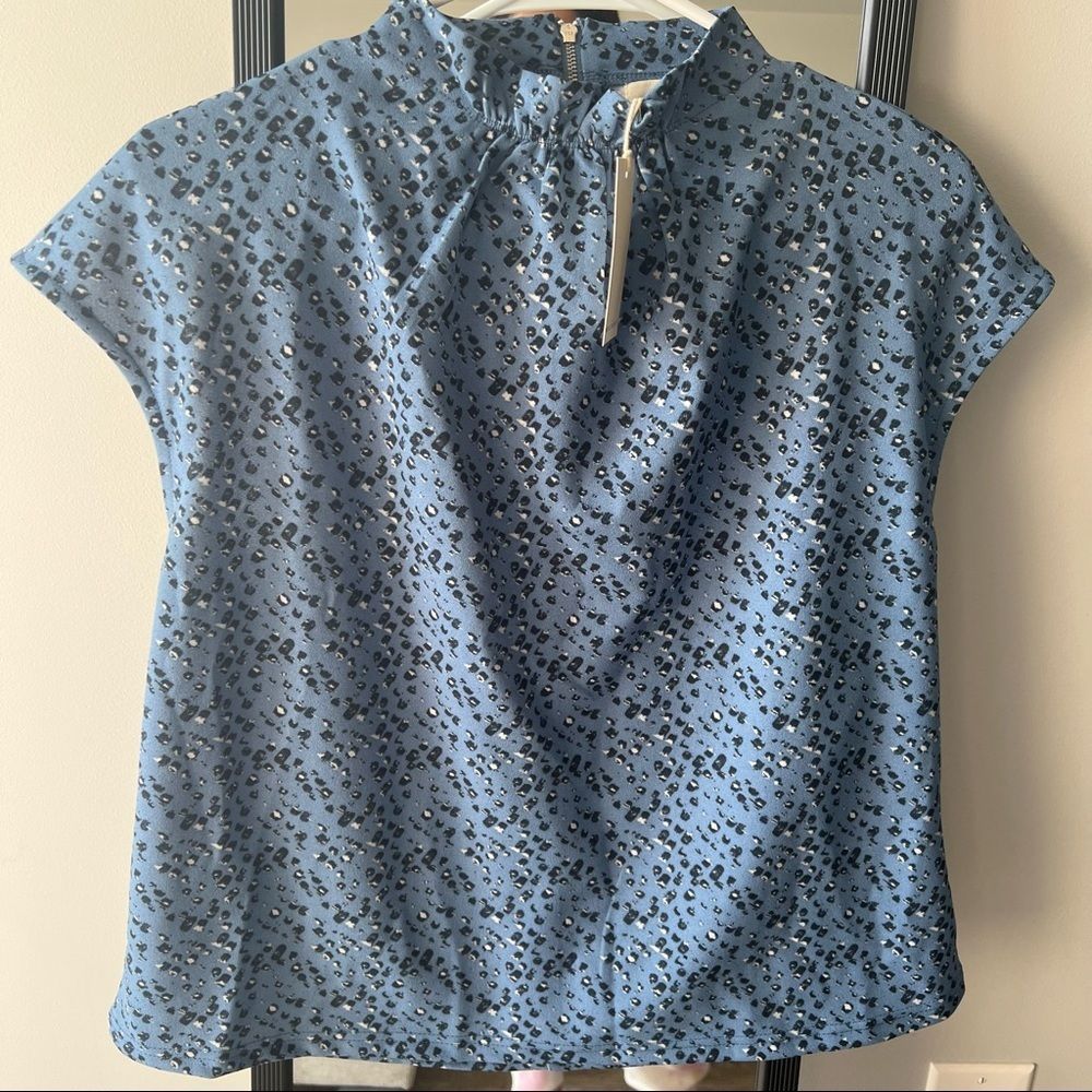 NWT Melloday blue and black printed top, tunic, Size Small